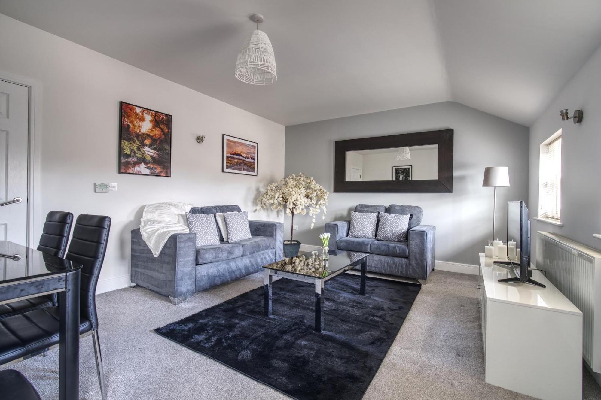 #St Georges Court By Derbnb, Spacious 2 Bedroom Apartments, Free Parking, Wi-Fi, Netflix & Within Walking Distance Of The City Centre Derby Kültér fotó