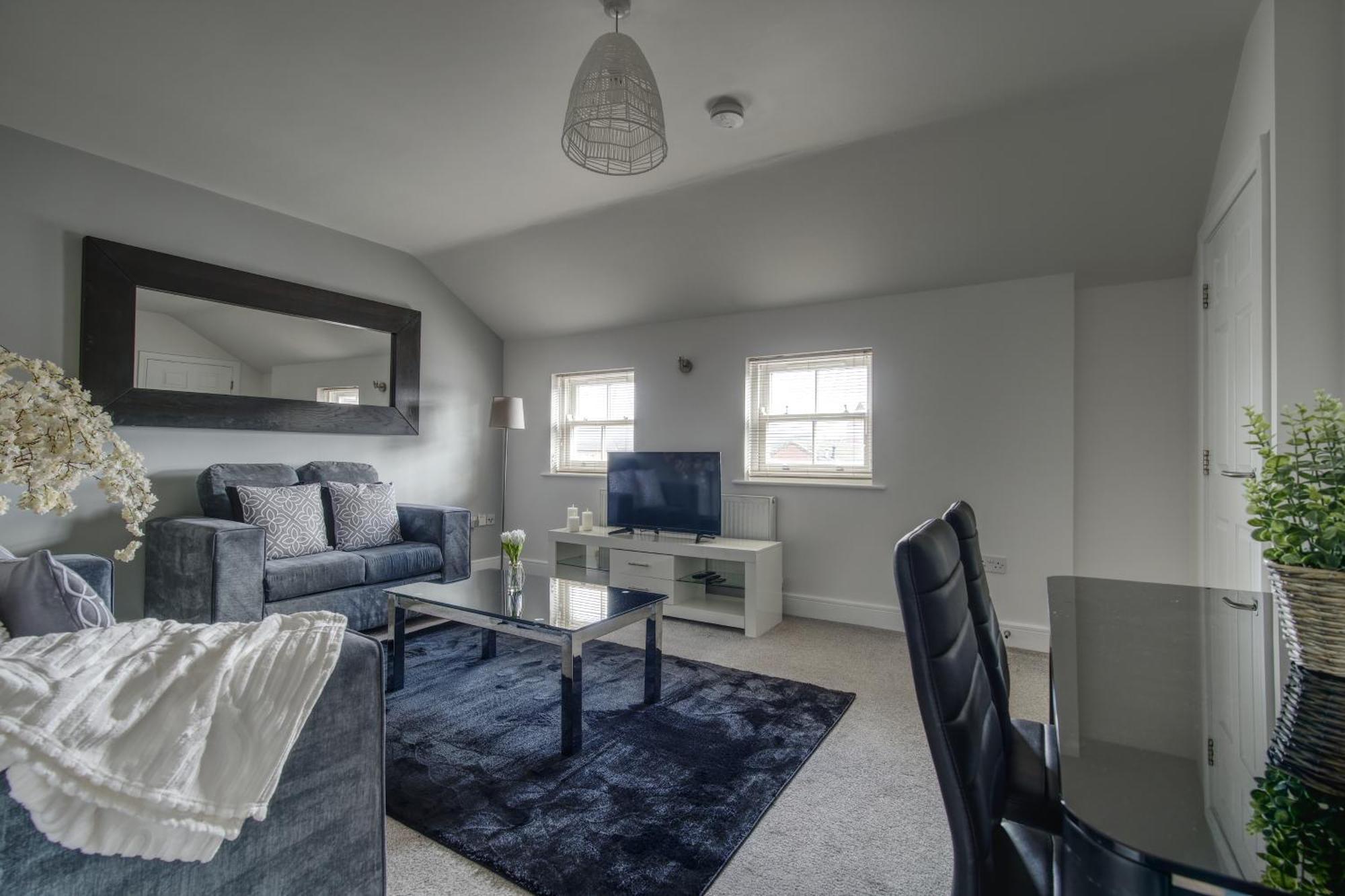 #St Georges Court By Derbnb, Spacious 2 Bedroom Apartments, Free Parking, Wi-Fi, Netflix & Within Walking Distance Of The City Centre Derby Kültér fotó
